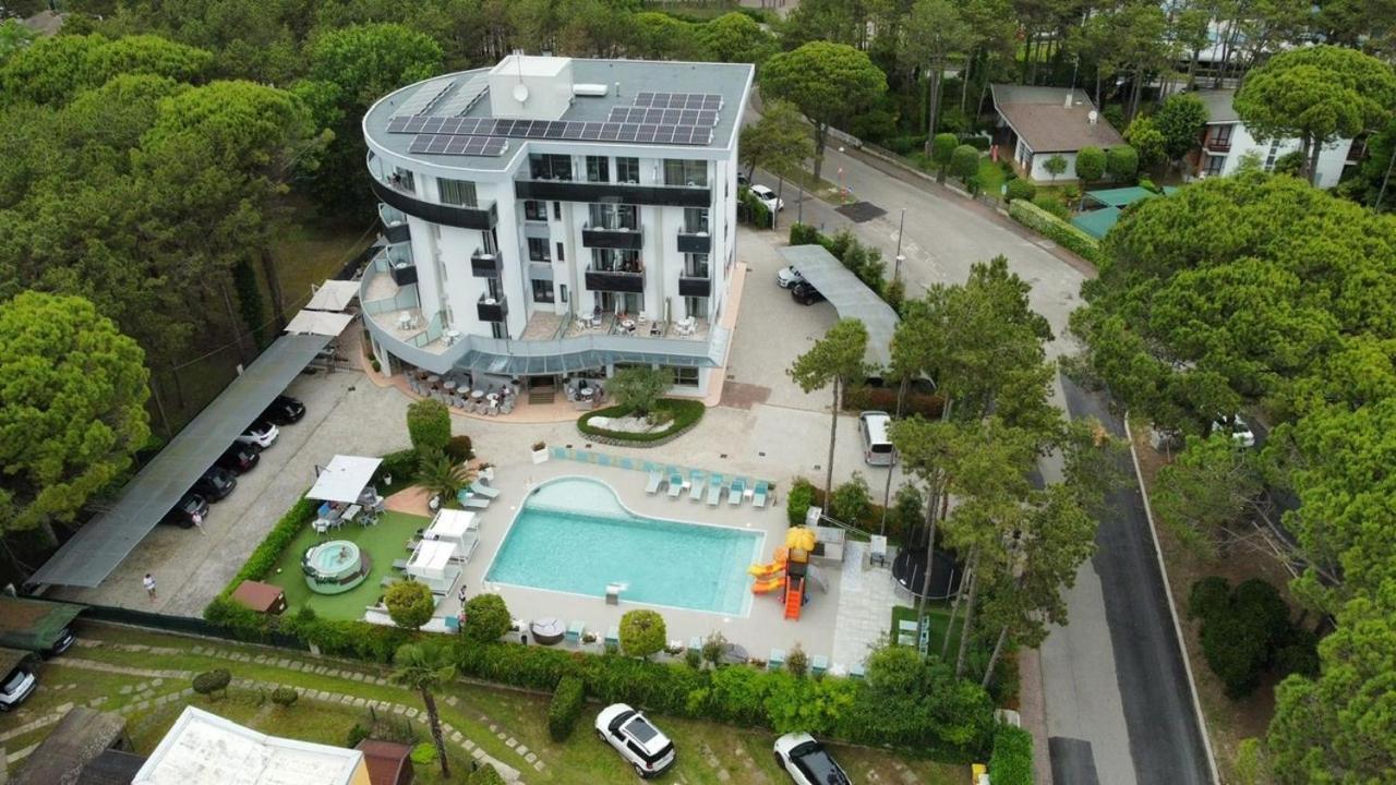 Hotel Franz Bibione Exterior foto